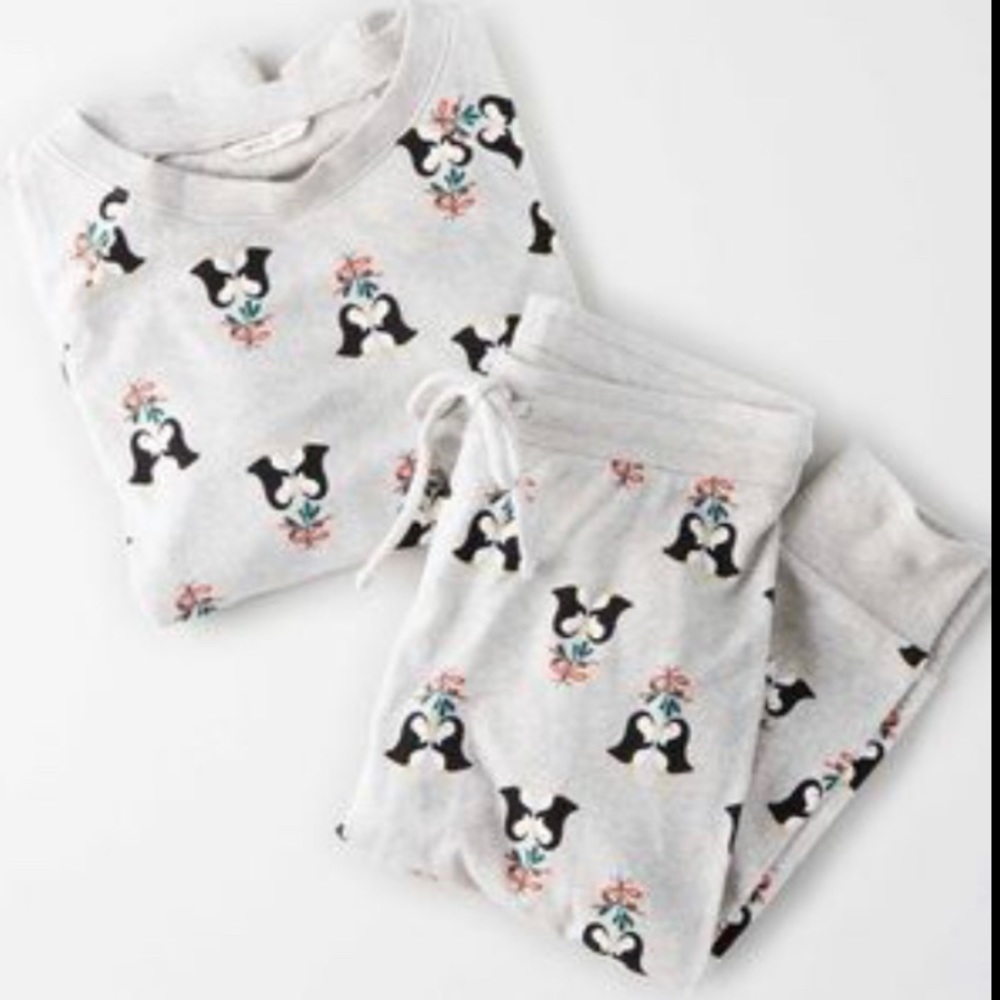 Aerie Penguin pajama set